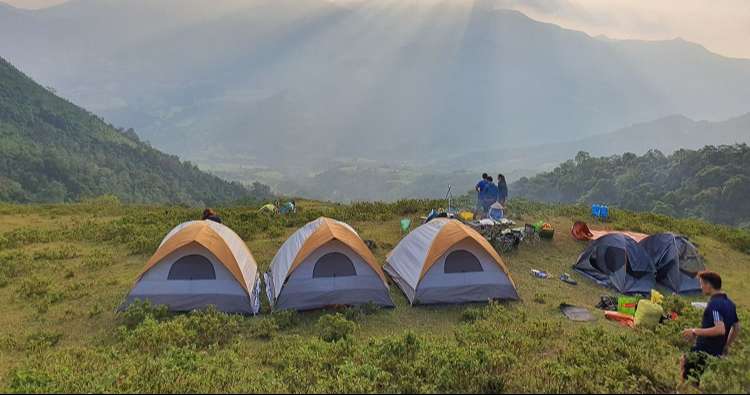 địa điểm cắm trại quảng ninh