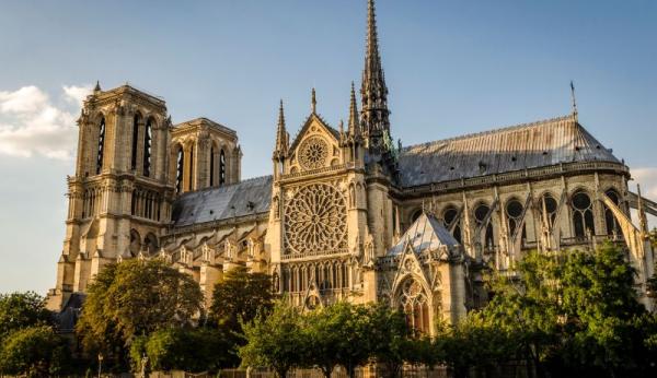 Nhà thờ Đức Bà Paris, kiệt tác kiến trúc bên bờ sông Seine